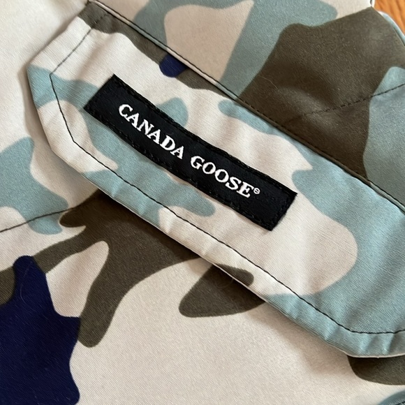 Canada Goose limited edition Vest - Picture 4 of 9